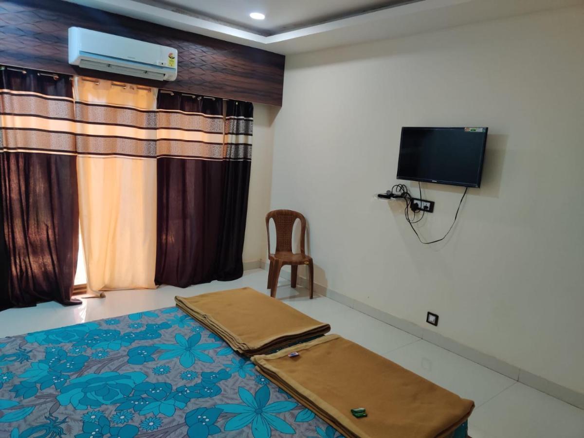 Siddhivinayak Resort Nx Mālvan Kültér fotó